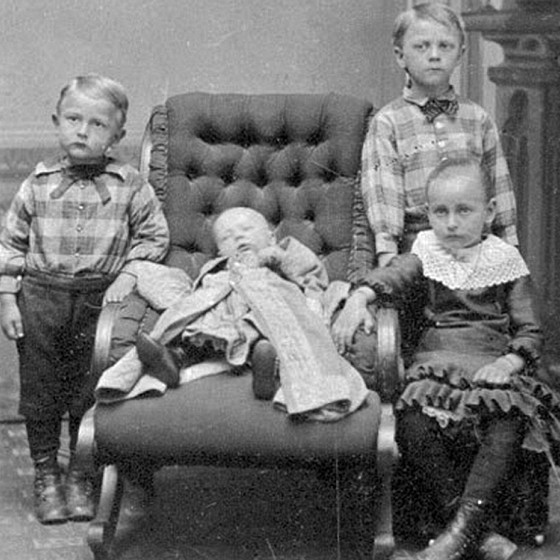 Funeral Home Victorian Death Picture
