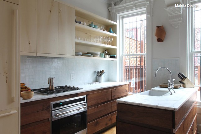Home-Furnishings-Two-Tone-Kitchen-Cabinets.jpg